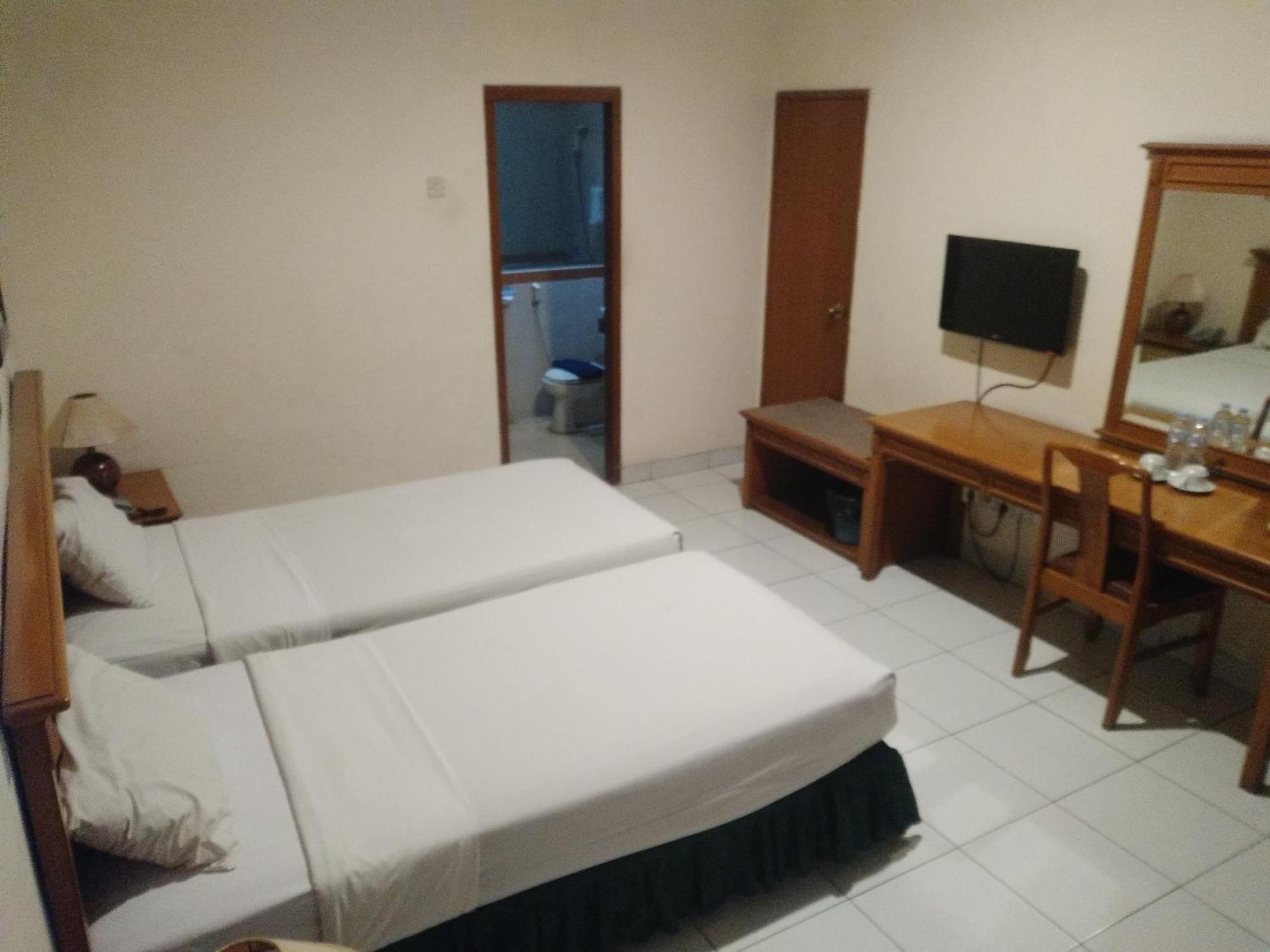 Mutiara Hotel And Convention Bandung Exterior foto